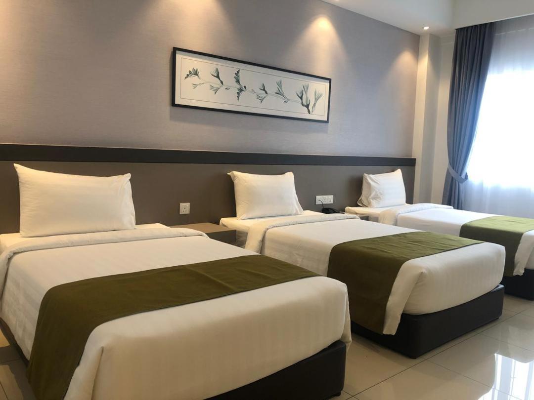 Savanna Hill Resort Ulu Tiram Quarto foto